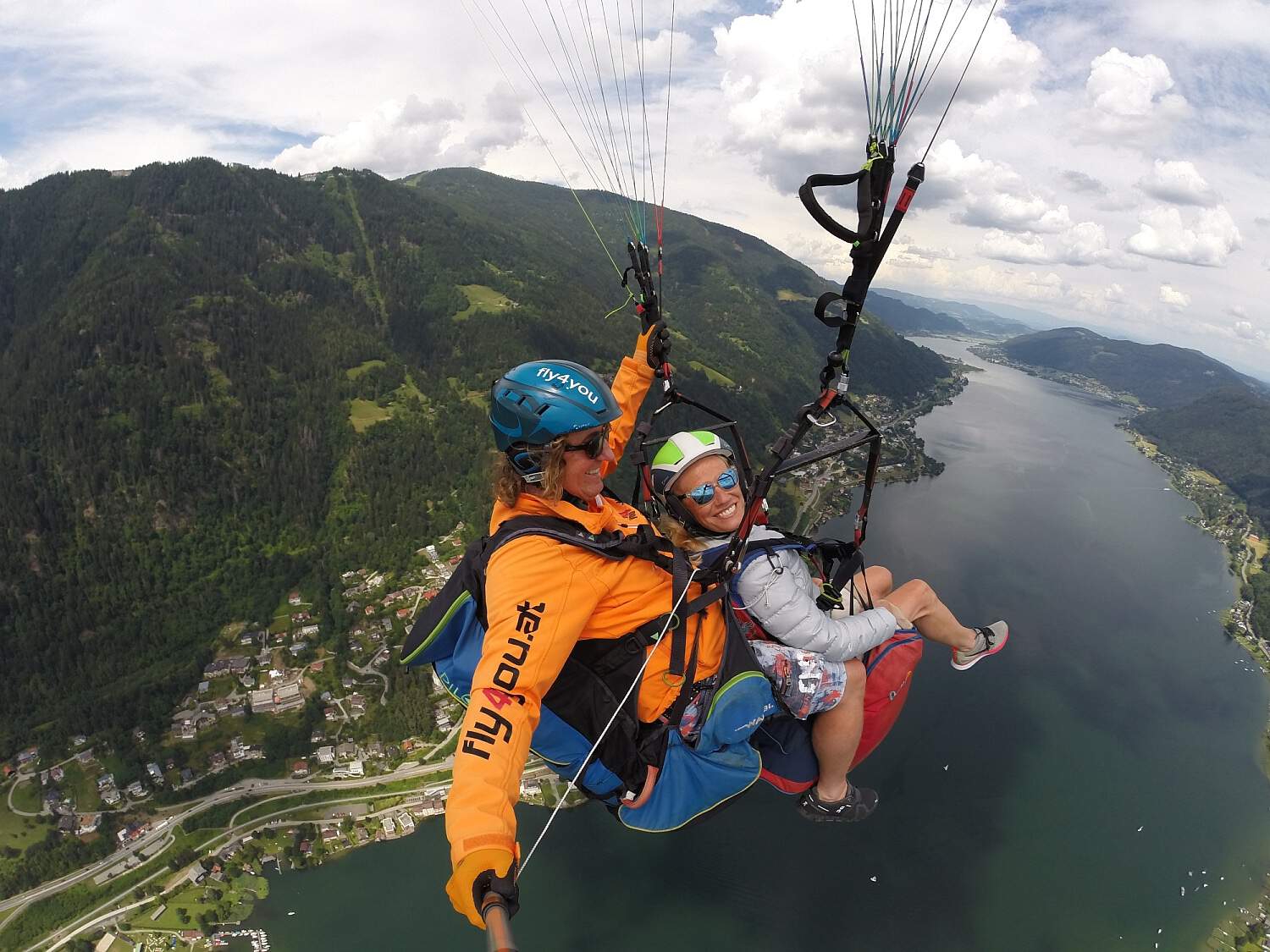 Tandem jump over Lake Ossiach in Carinthia - fly4you